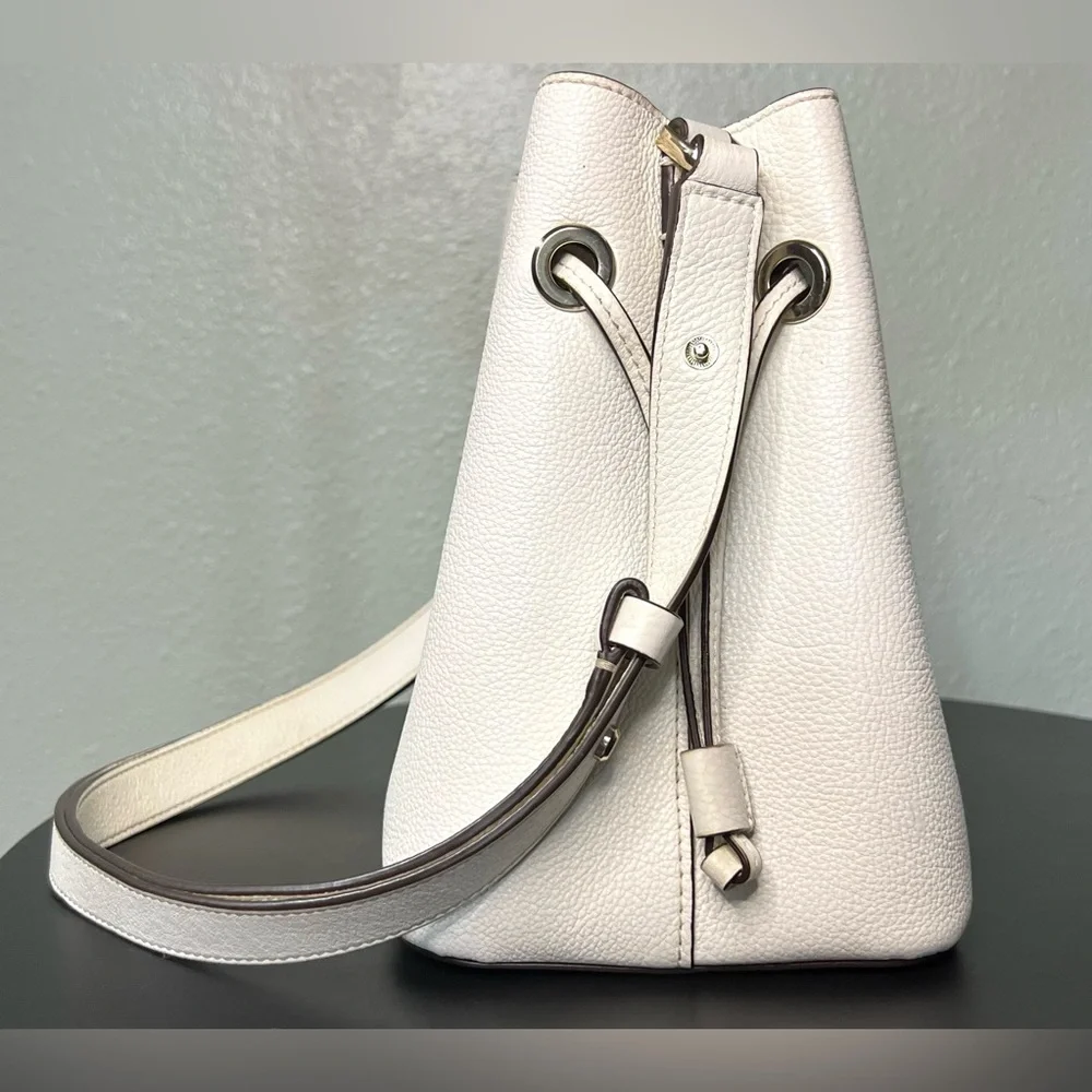 Kate Spade Marti Genuine Pebbled Leather Bucket Bag White Purse Silver Hardware